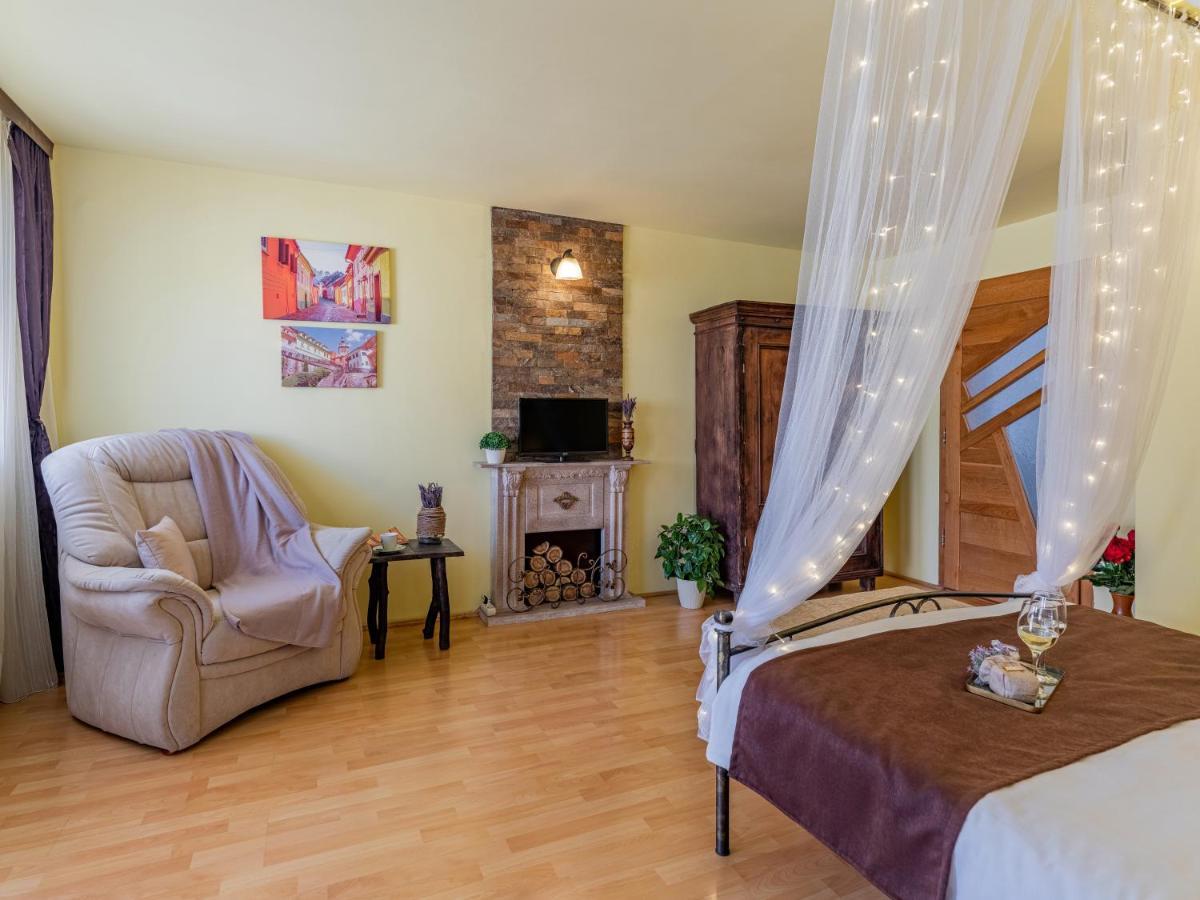 Lavanda Apartment Сигишоара Екстериор снимка
